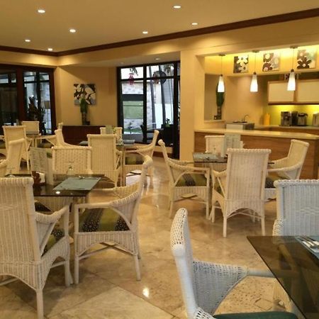 Vacation Hotel Cebu Esterno foto