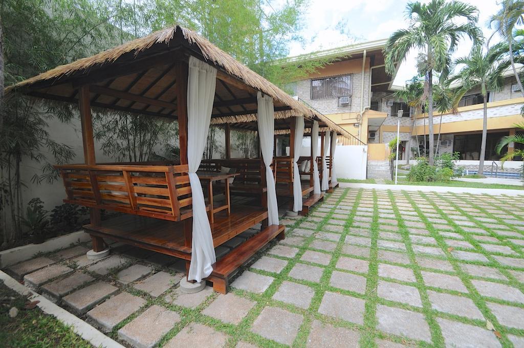 Vacation Hotel Cebu Esterno foto