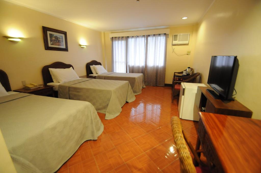 Vacation Hotel Cebu Esterno foto