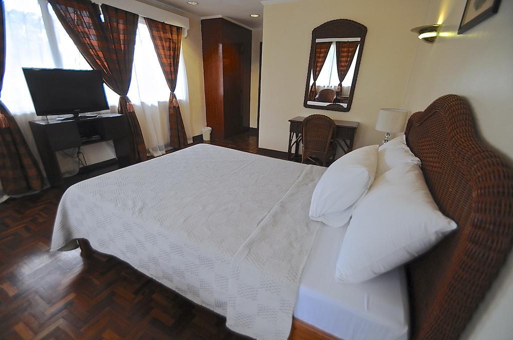 Vacation Hotel Cebu Esterno foto
