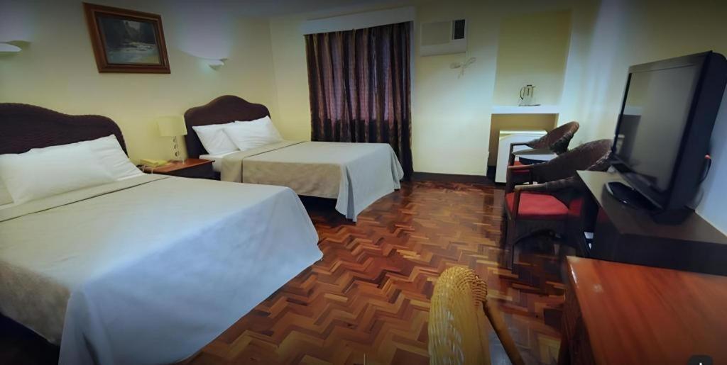 Vacation Hotel Cebu Esterno foto