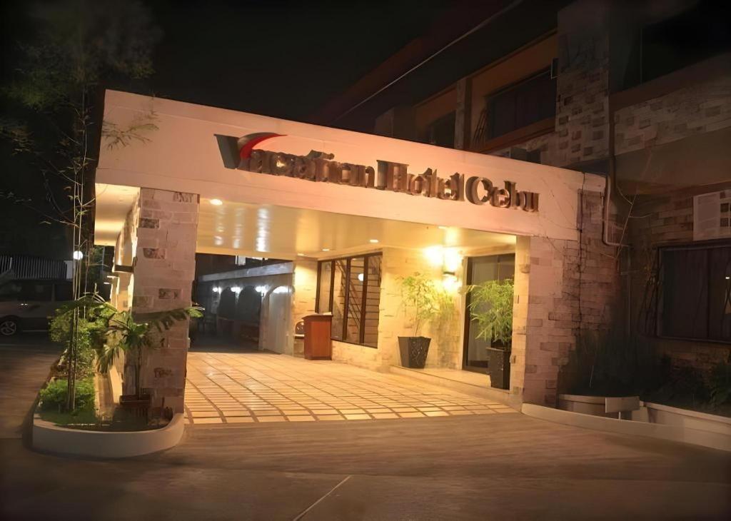 Vacation Hotel Cebu Esterno foto