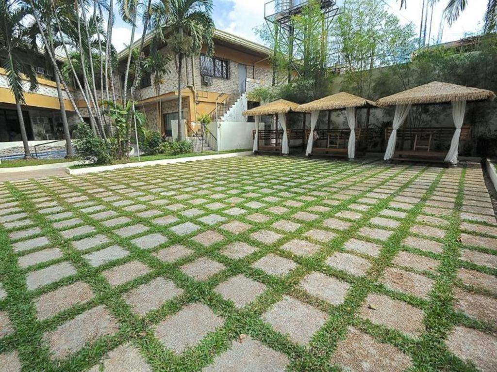 Vacation Hotel Cebu Esterno foto