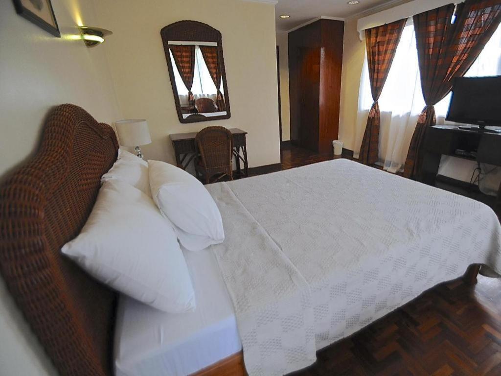 Vacation Hotel Cebu Esterno foto