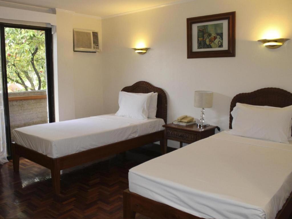 Vacation Hotel Cebu Esterno foto