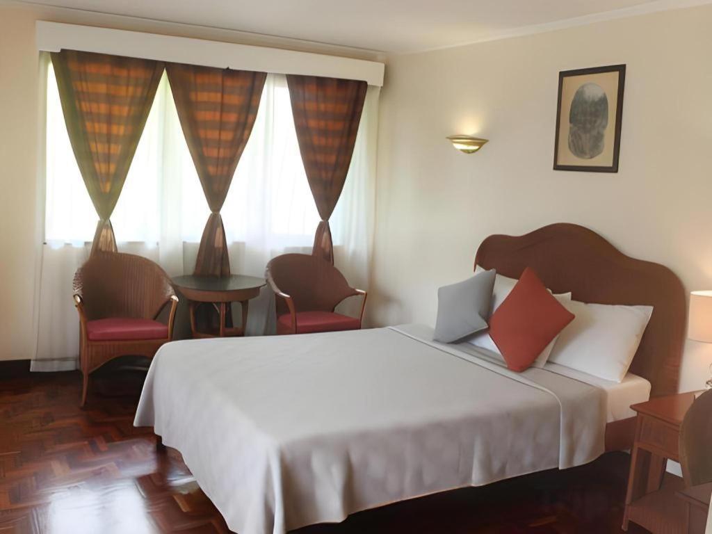 Vacation Hotel Cebu Esterno foto