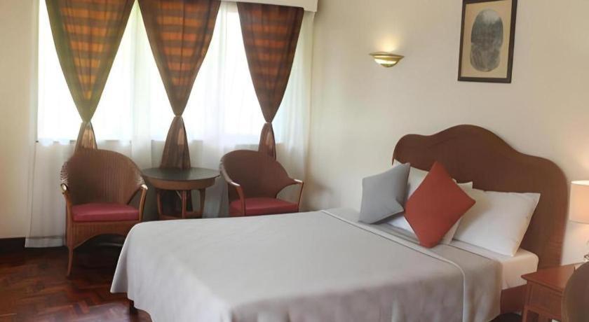 Vacation Hotel Cebu Esterno foto