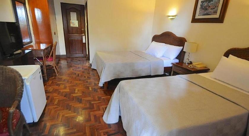 Vacation Hotel Cebu Esterno foto