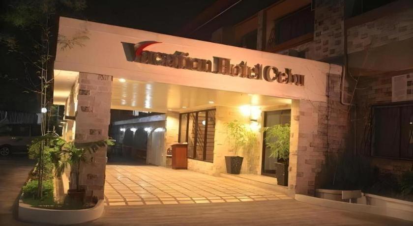 Vacation Hotel Cebu Esterno foto